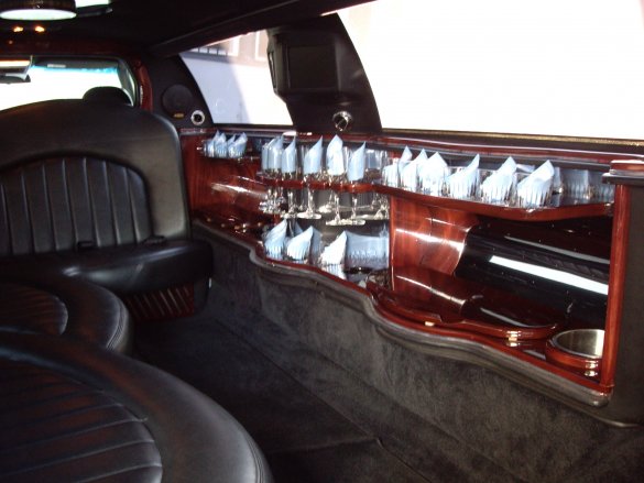 2004 Lincoln TOWNCAR Limousine for Sale in South San Francisco, CA - Photo 3
