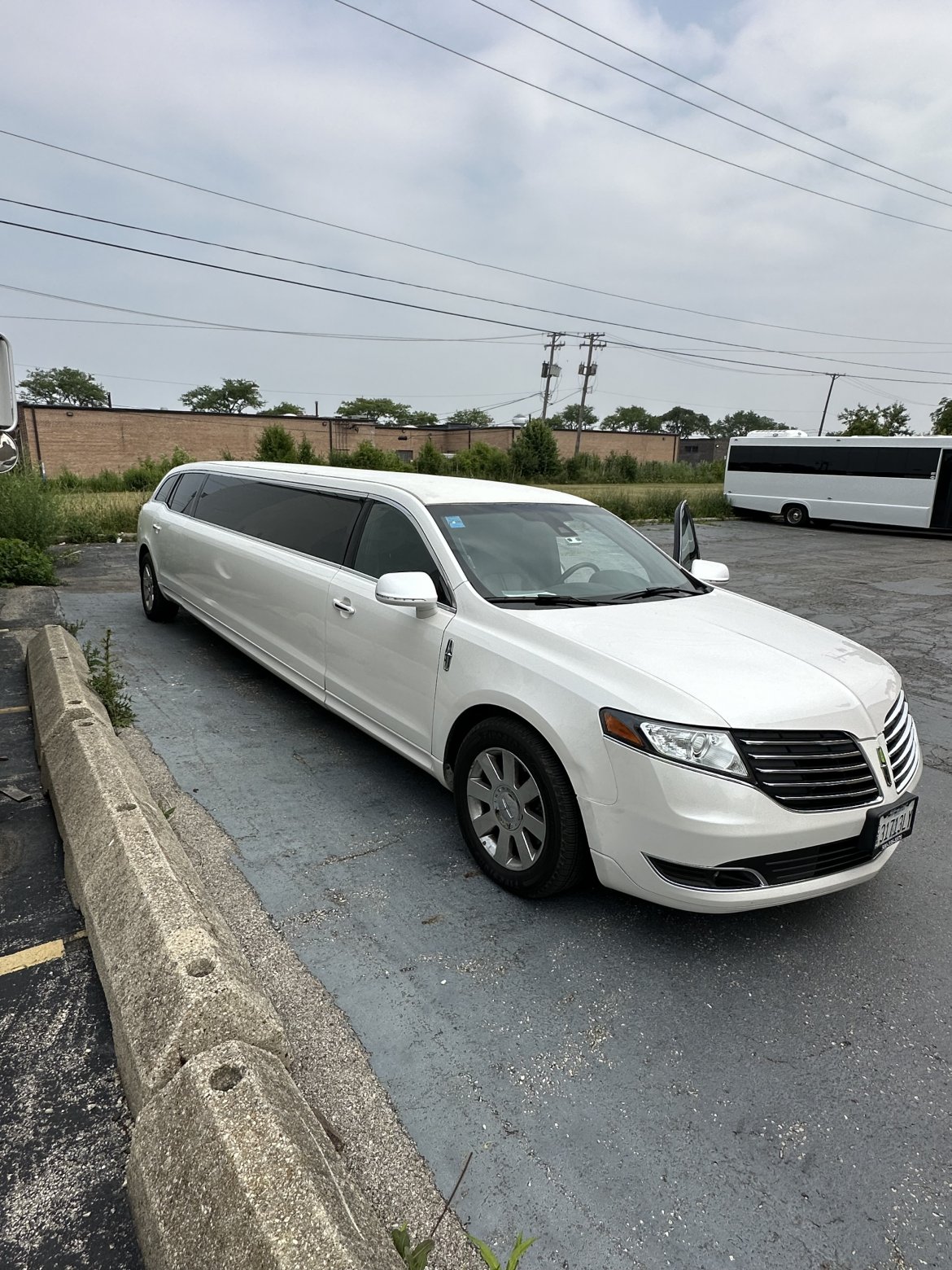 Limousine for sale: 2018 Lincoln mkt by Tiffany