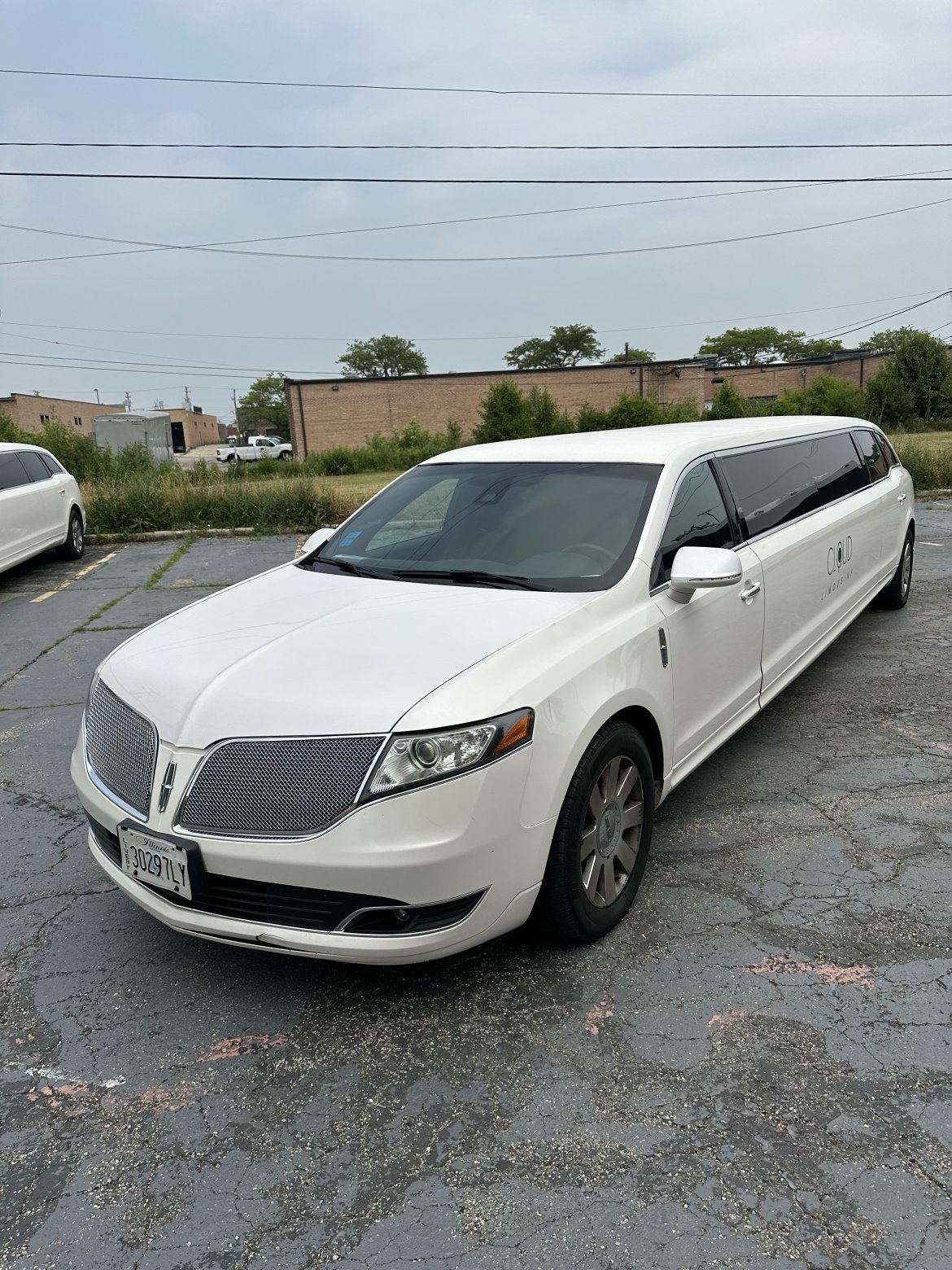 Limousine for sale: 2016 Lincoln MKT by Tiffany