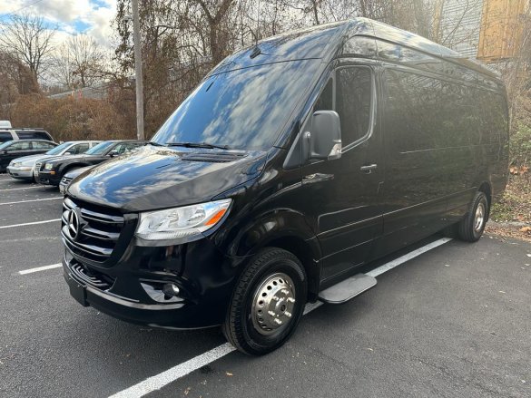 2022 Mercedes-Benz 3500 XD Non Ext Sprinter for Sale in Middle River, MD - Main Photo