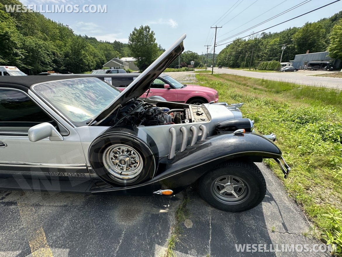 Used 1996 Lincoln Town Car Excalibur Limousine for sale in Swanzey, NH WS16575 We Sell Limos