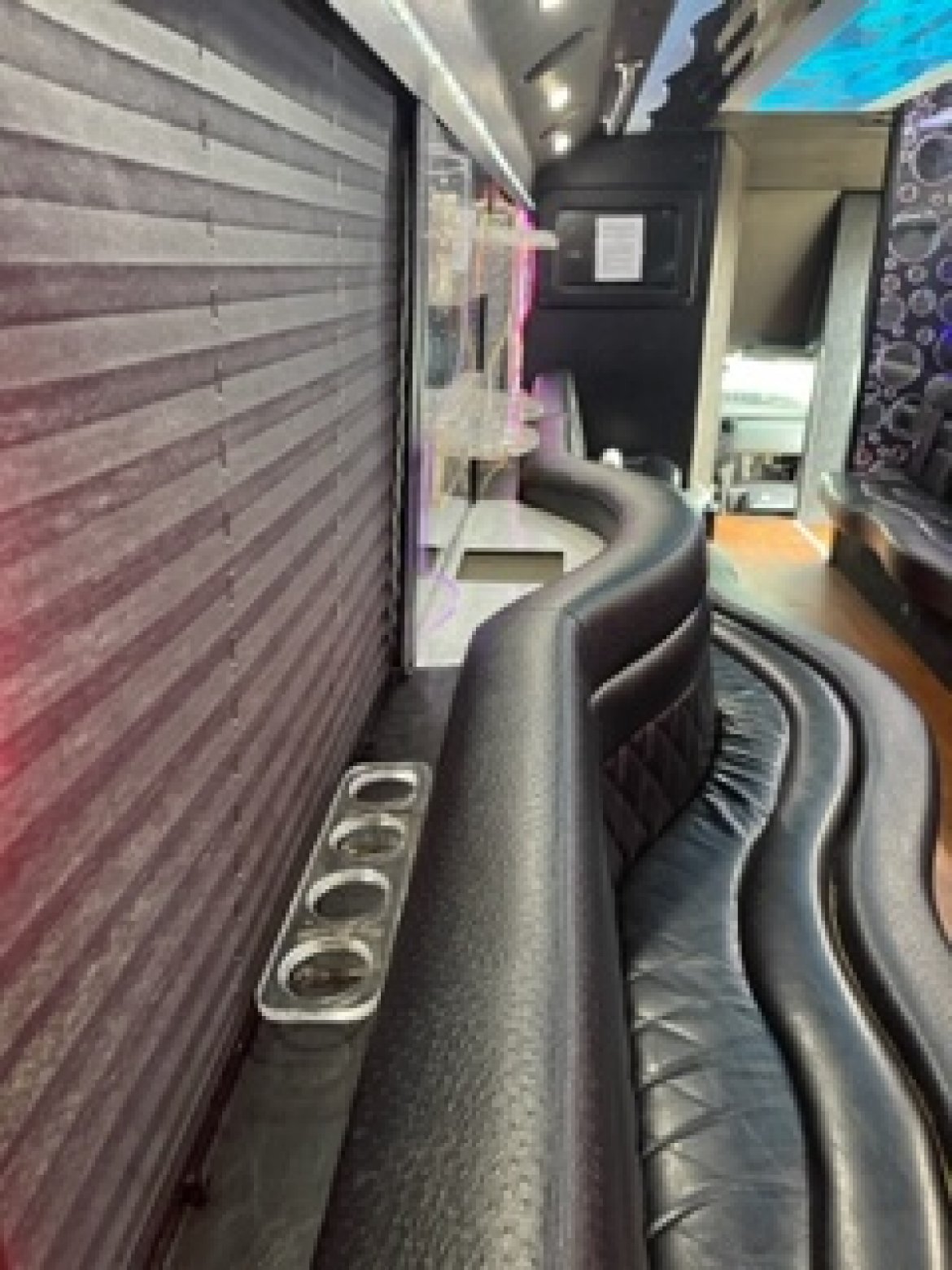 Limo Bus for Sale in Lafayette, LA - Photo 9