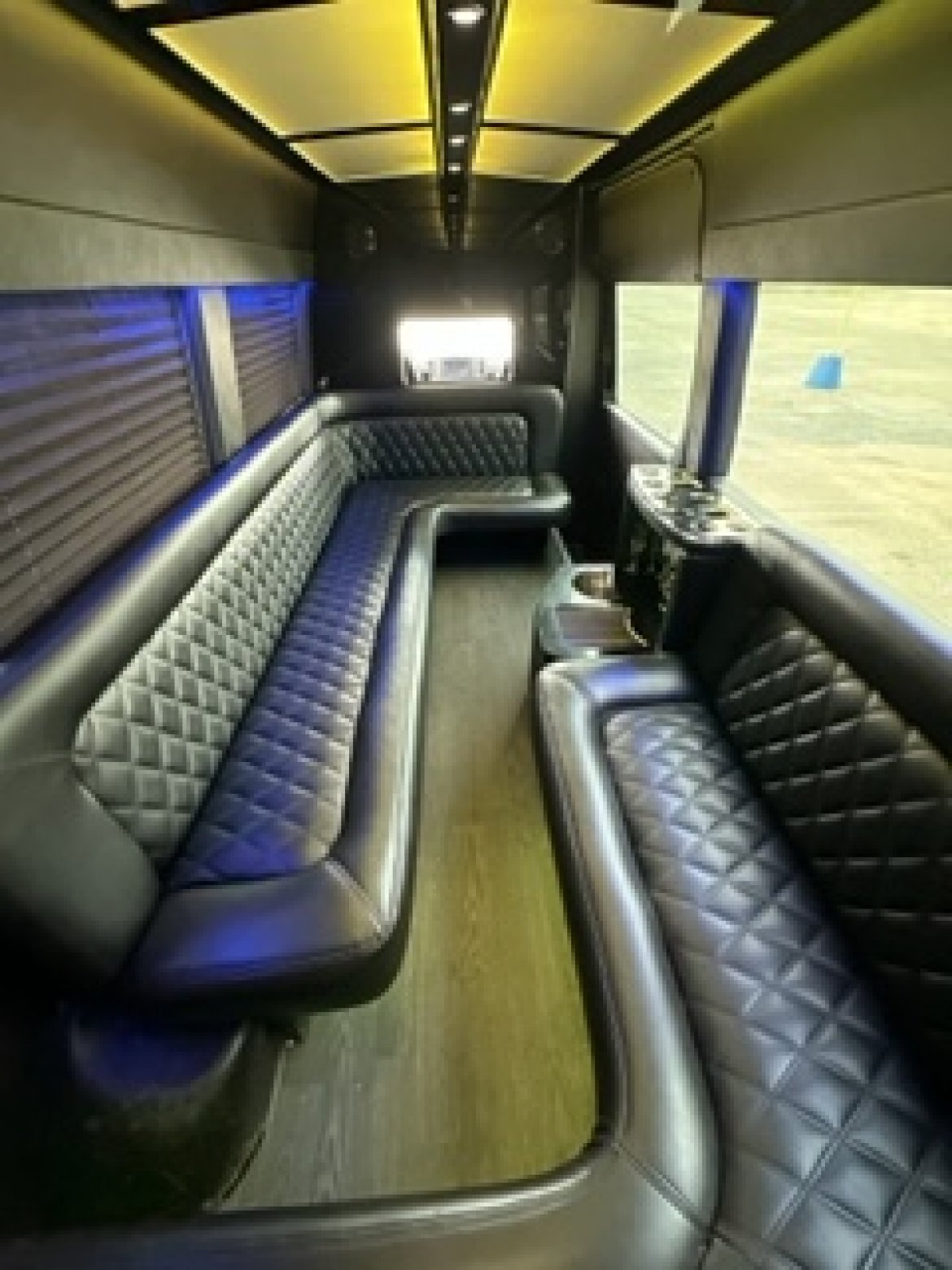 Limo Bus for Sale in Lafayette, LA - Photo 6