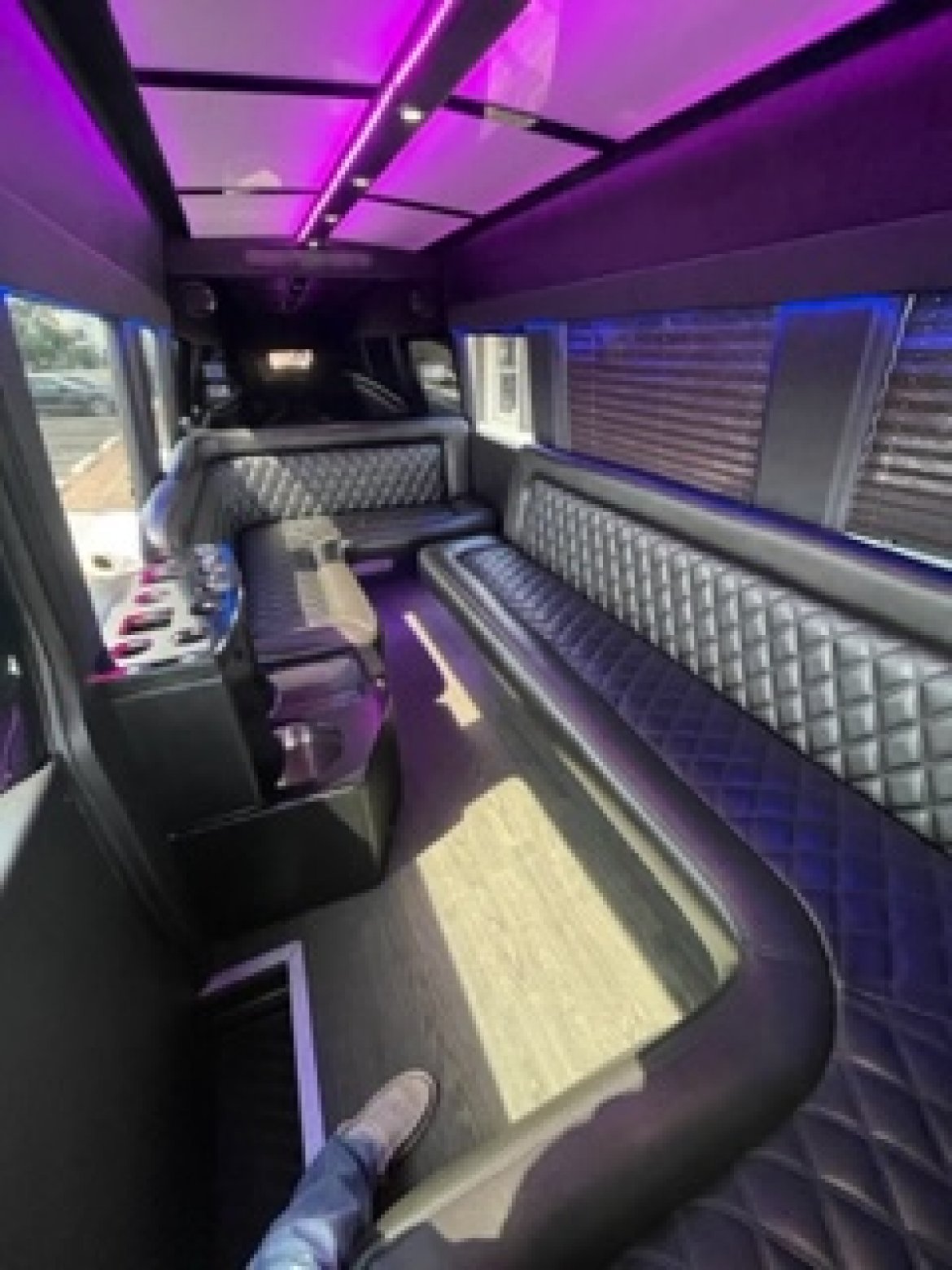 Limo Bus for Sale in Lafayette, LA - Photo 7