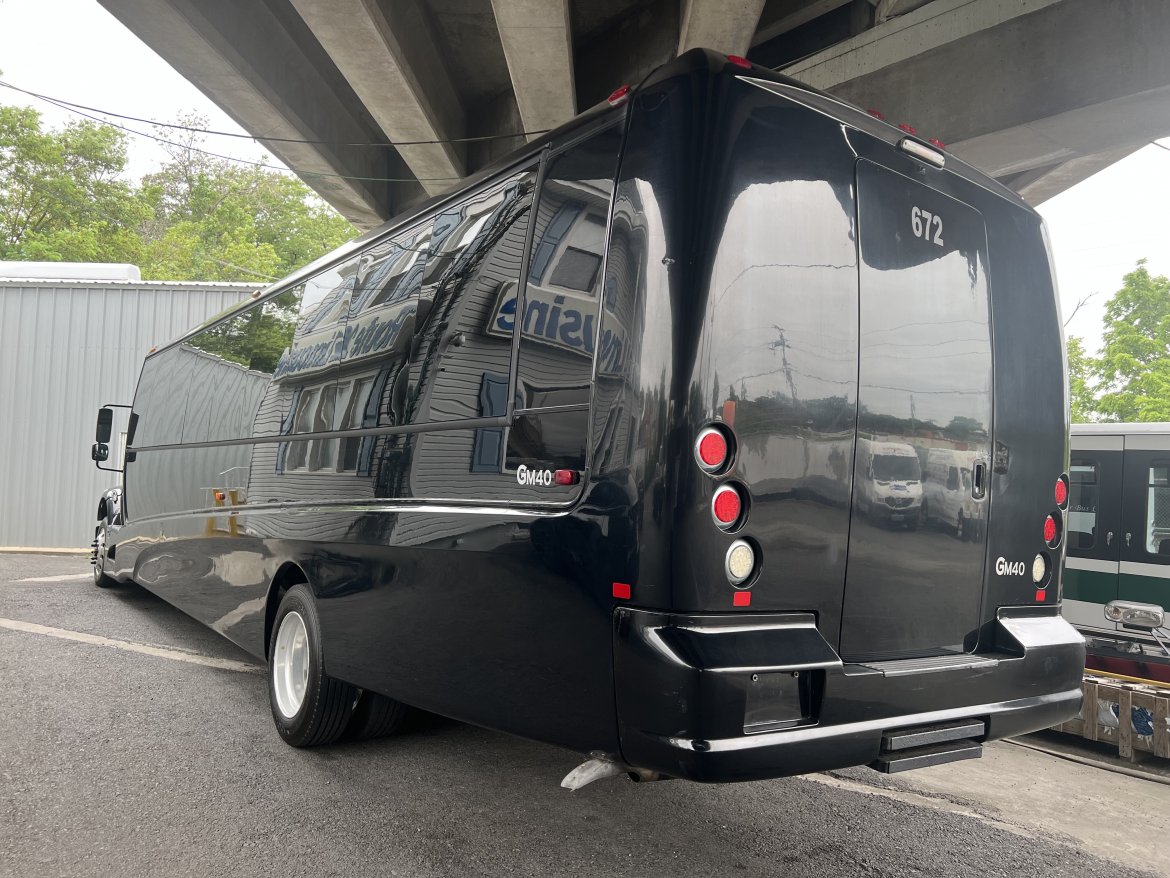 Executive Shuttle for Sale in Hillside, NJ - Photo 5
