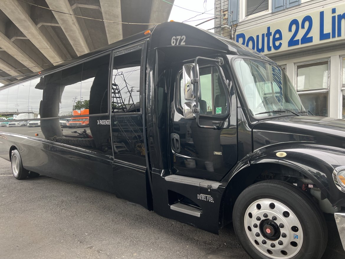 Executive Shuttle for Sale in Hillside, NJ - Photo 22