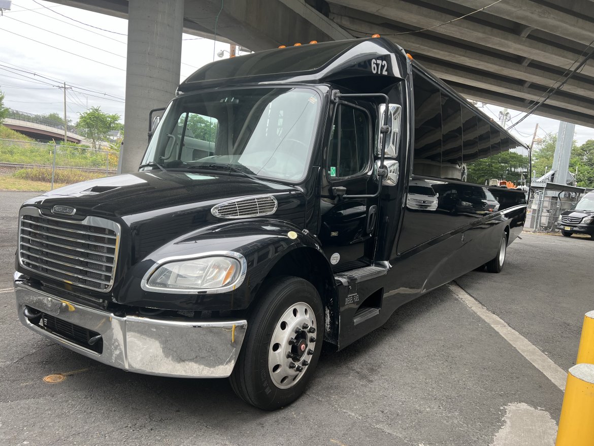 Executive Shuttle for sale: 2014 Freightliner M2 40&quot; by Grech GM40