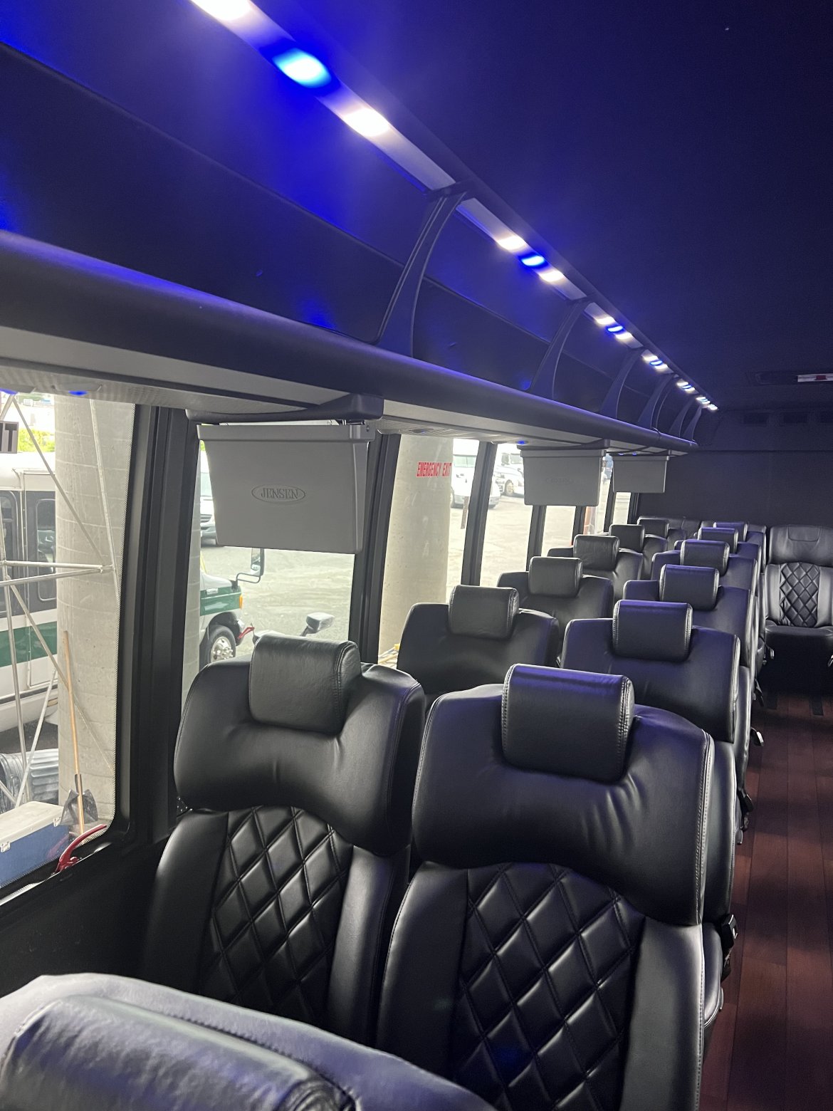Executive Shuttle for Sale in Hillside, NJ - Photo 31