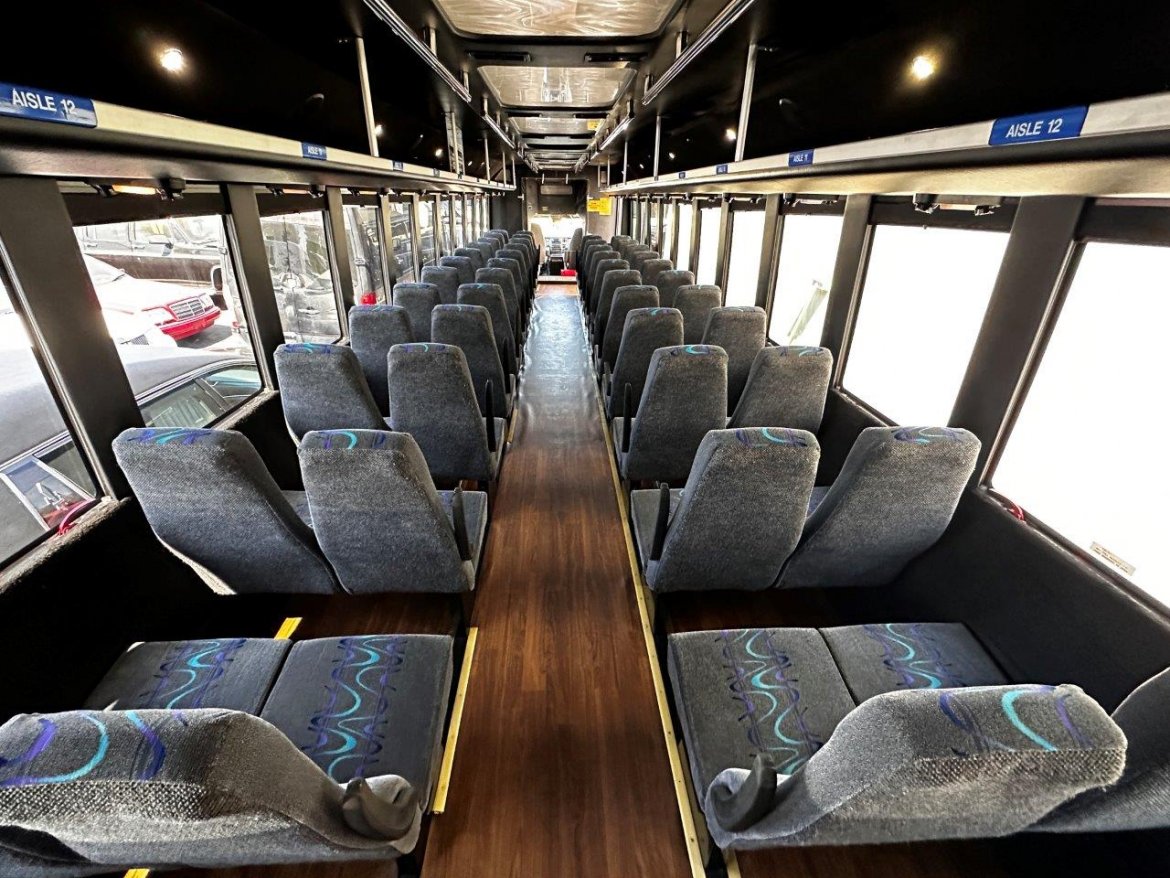 Executive Shuttle for Sale in Carson, CA - Photo 6