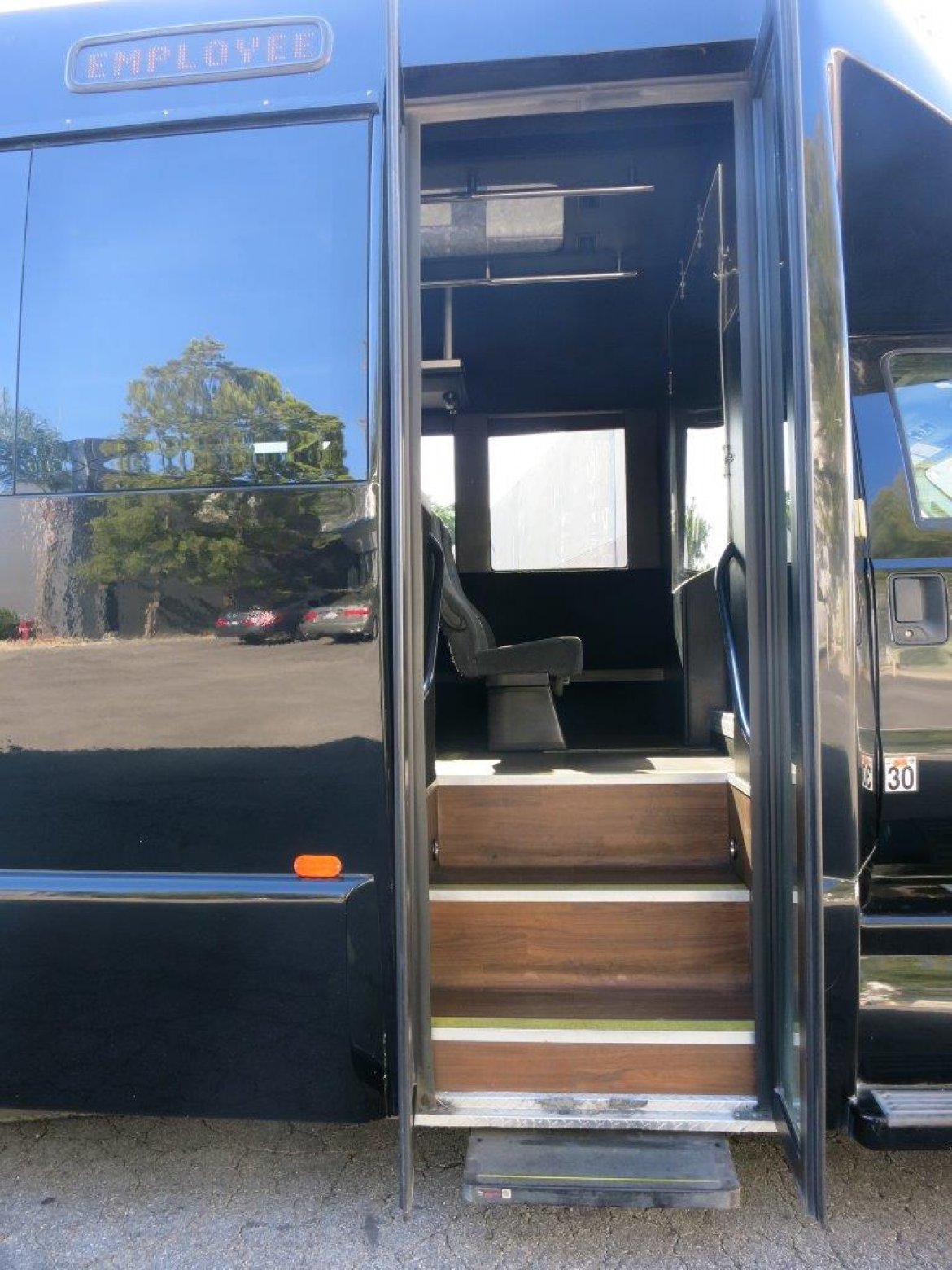 Executive Shuttle for Sale in Carson, CA - Photo 25