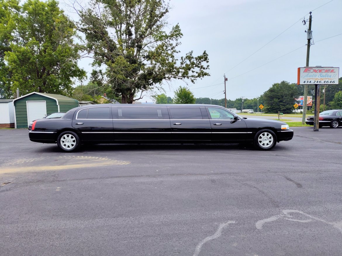 Limousine for Sale in Colonial Heights, VA - Photo 8