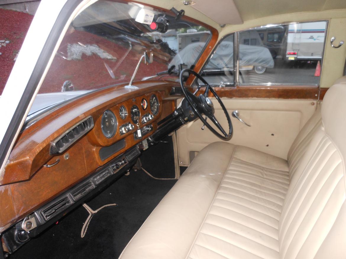 Photo of Antique for sale: 1960 Rolls-Royce Silver Cloud by Complete GM Drive Train, Reliable Car every time