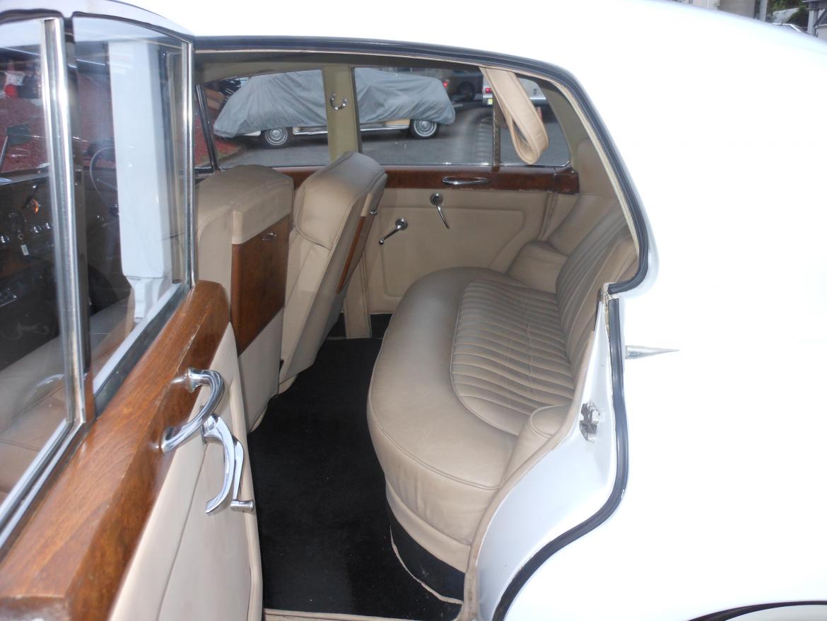 Photo of Antique for sale: 1960 Rolls-Royce Silver Cloud by Complete GM Drive Train, Reliable Car every time