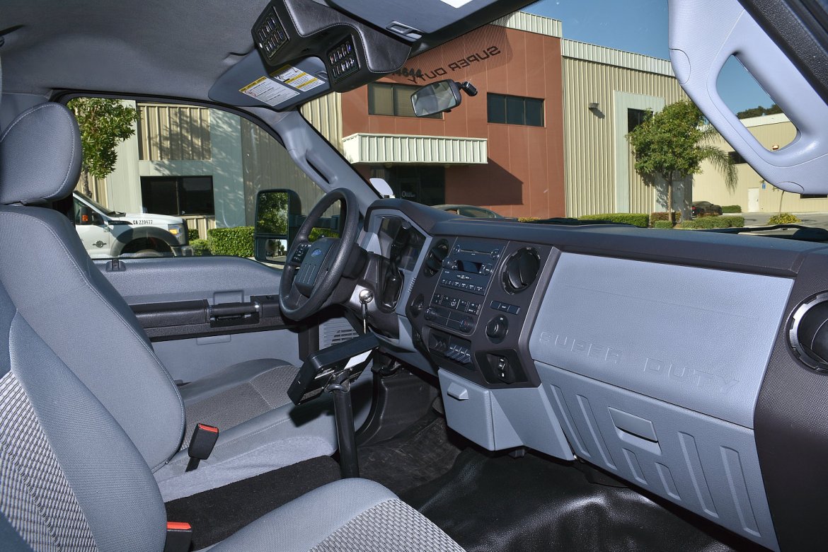 Photo of Limo Bus for sale: 2015 Ford F-550 by Tiffany