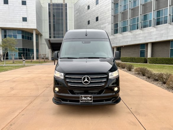 2022 Mercedes-Benz Sprinter 3500 Sprinter for Sale in Arlington, TX - Photo 3