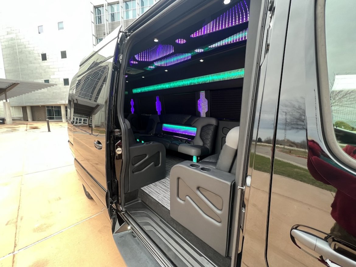 Sprinter for Sale in Arlington, TX - Photo 6