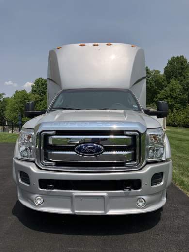 2014 Ford F550 Diesel Limo Bus for Sale in Quarryville, Pennsylvania, US - Photo 4