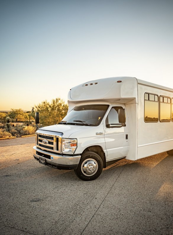 2019 Ford E450 Limo Bus (25 Passenger) 76,000 MILES