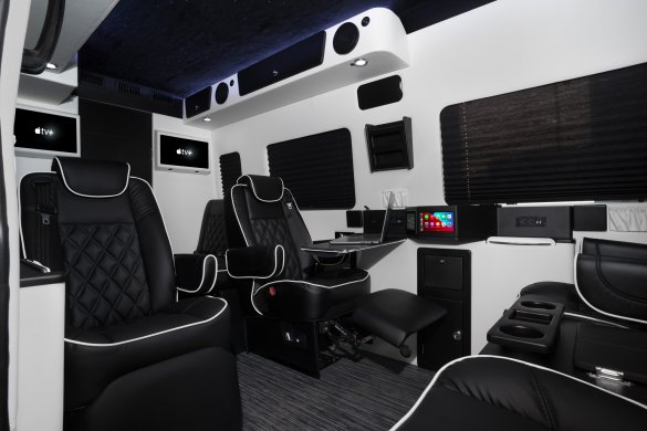 2023 Mercedes-Benz 2023 LCW Automotive Mercedes-Benz Supreme Sprinter Sprinter for Sale in San Antonio, TX - Photo 2