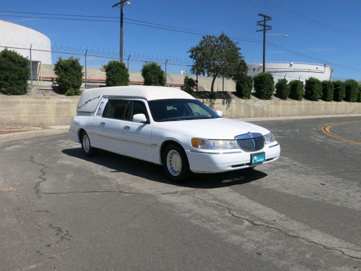 Funeral for Sale in Carson, CA - Photo 3