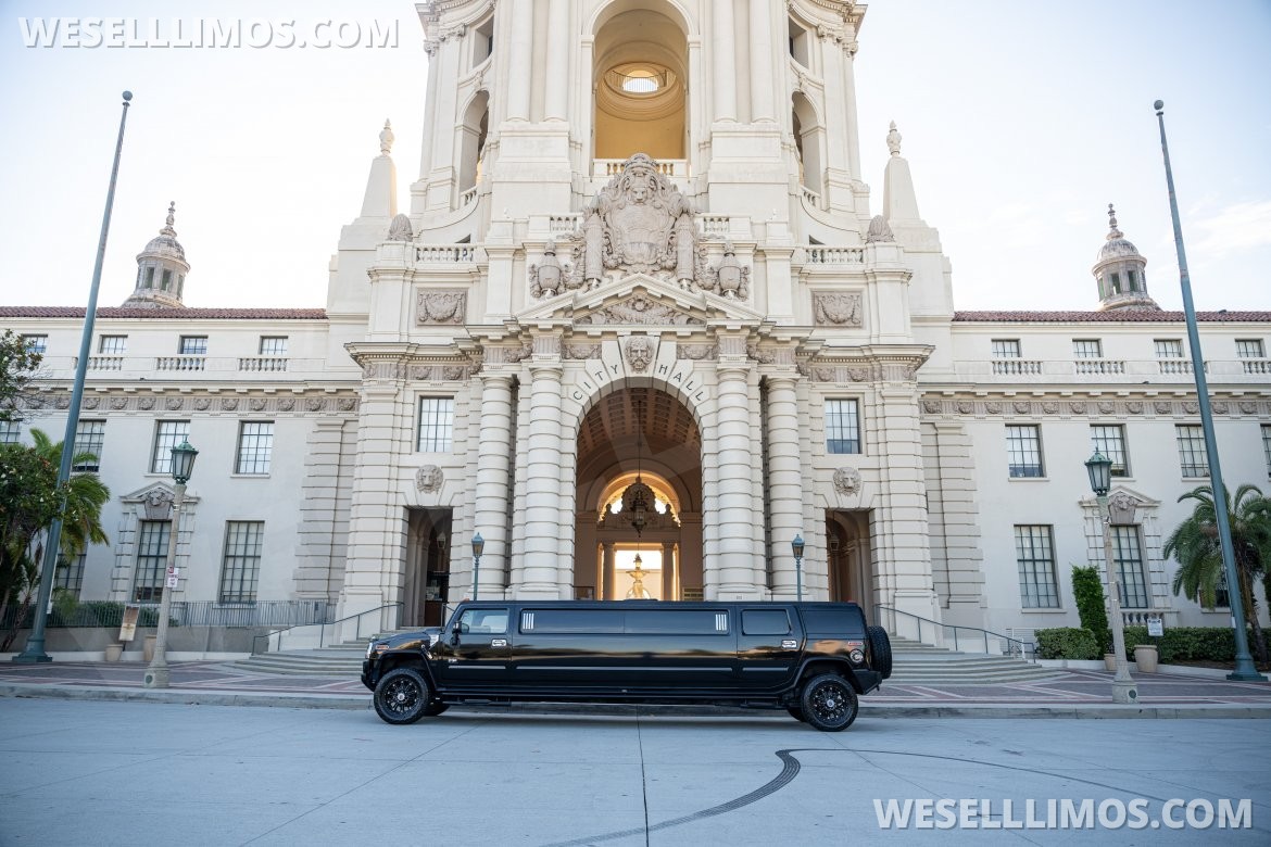 Photo of Limousine for sale: 2004 Hummer H2 30&quot;