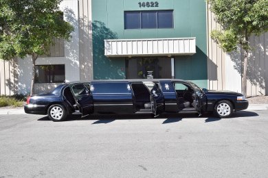 2011 Lincoln Town Car Limousine for Sale in Fontana, CA - Main Photo