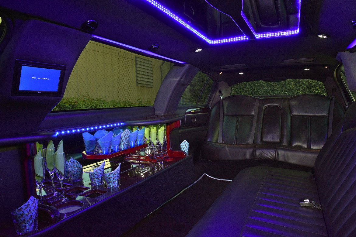 Photo of Limousine for sale: 2011 Lincoln Town Car 120&quot; by Dabryan