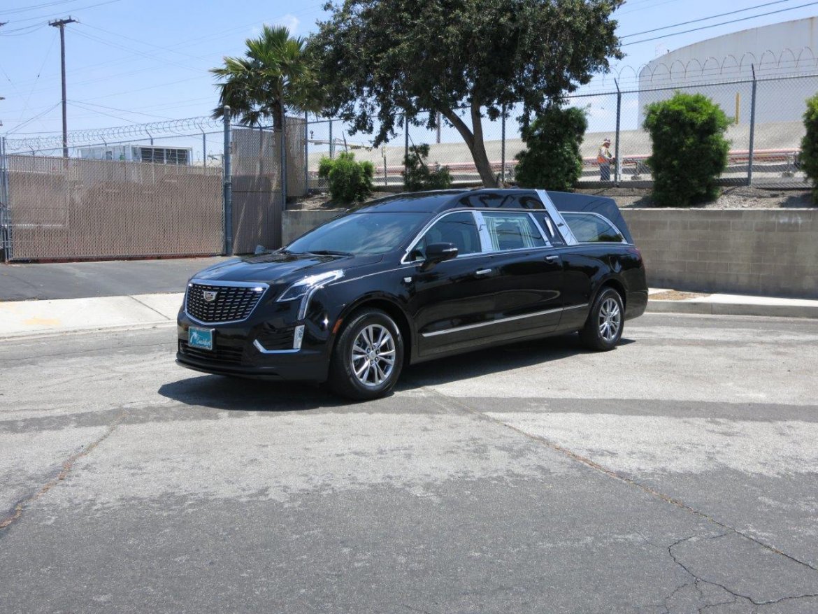 Funeral for sale: 2023 Cadillac XT5 Phoenix C by Platinum Coach