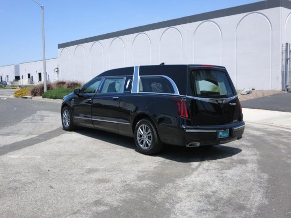 2023 Cadillac XT5 Phoenix C Funeral for Sale in Carson, CA - Photo 3