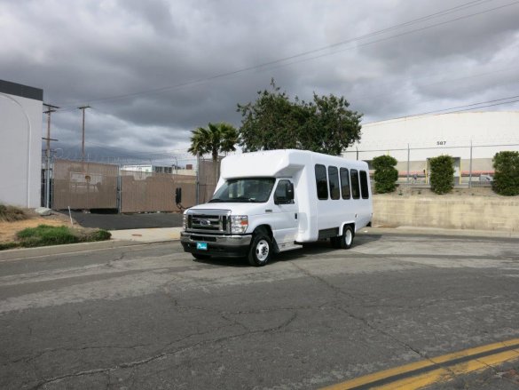 2023 Diamond Coach Ford E-450 ADA Bus