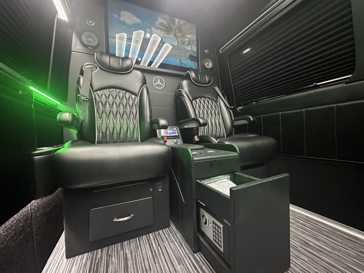 Sprinter for Sale in Springfield, MO - Photo 9