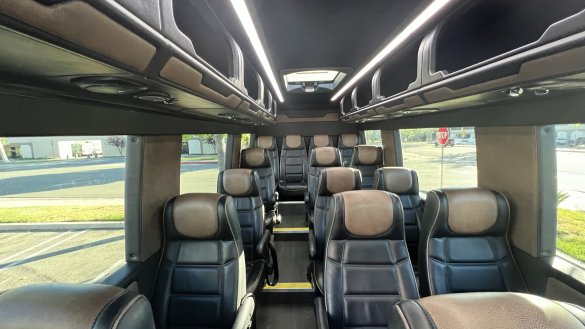 2018 Mercedes-Benz Sprinter 3500 Sprinter for Sale in Anaheim, CA - Photo 2