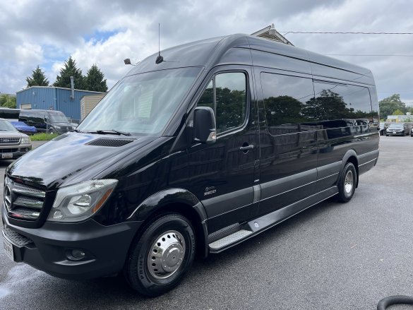 2016 Mercedes-Benz Sprinter 3500 170” extended Limousine for Sale in Pasadena, MD - Photo 3