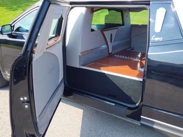 2018 Lincoln MKT Funeral for Sale in Erie, PA - Photo 3