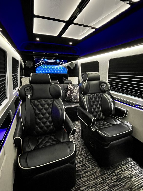 2017 Mercedes-Benz 2500 Sprinter for Sale in DFW, TX - Main Photo