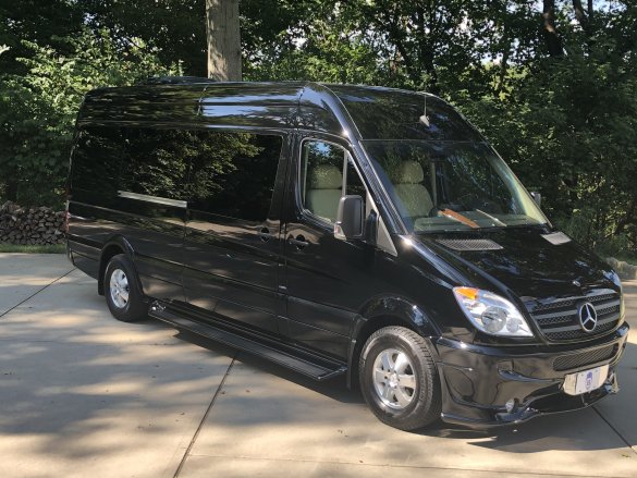 2011 Mercedes-Benz Sprinter 2500 Sprinter for Sale in Ft Thomas, KY - Main Photo