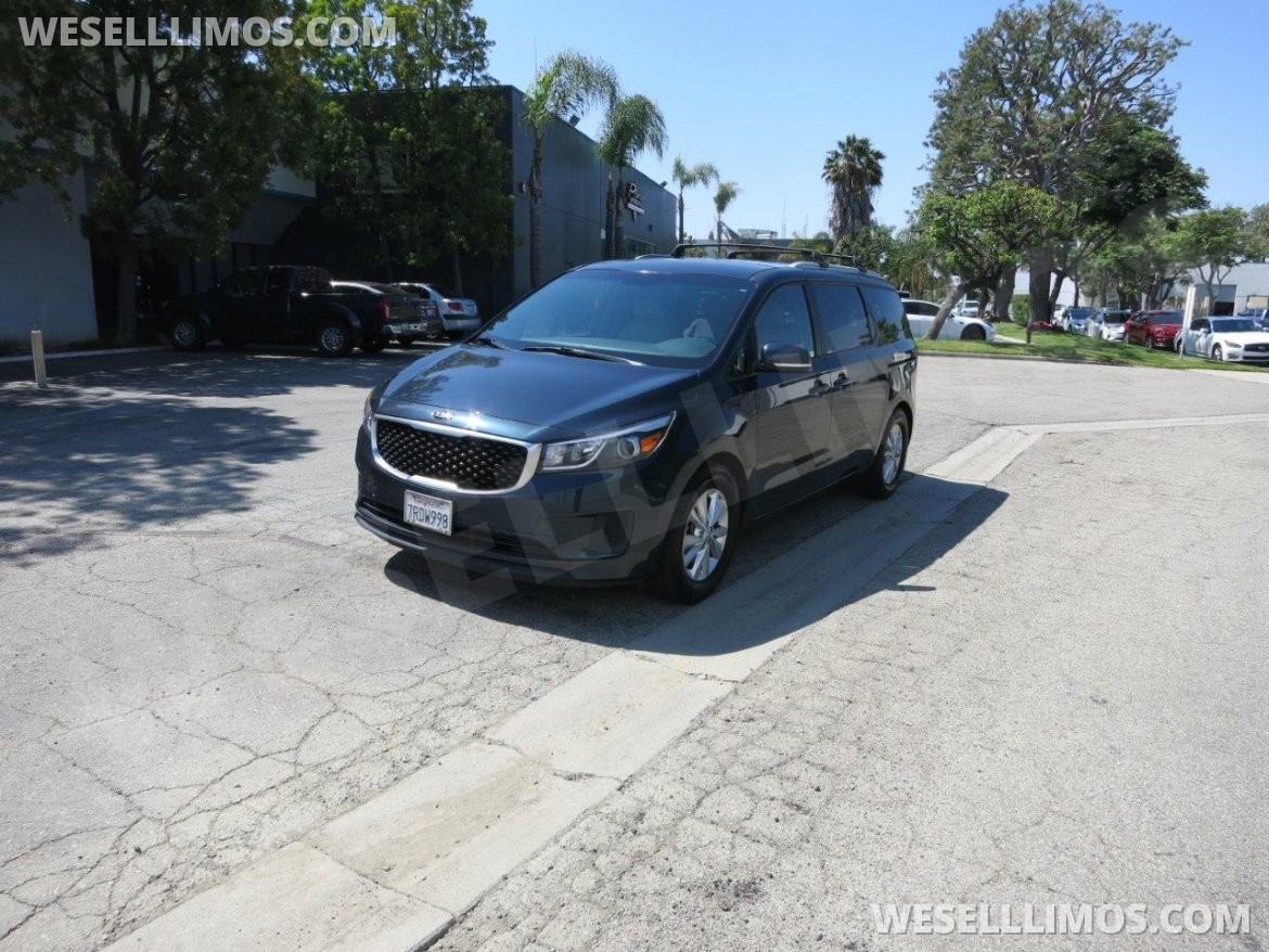 2016 Kia Sedona LX Van - Photo 3