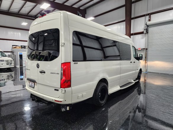 2024 Mercedes-Benz Daycruiser D6 Sprinter for Sale in Houston, TX - Photo 3