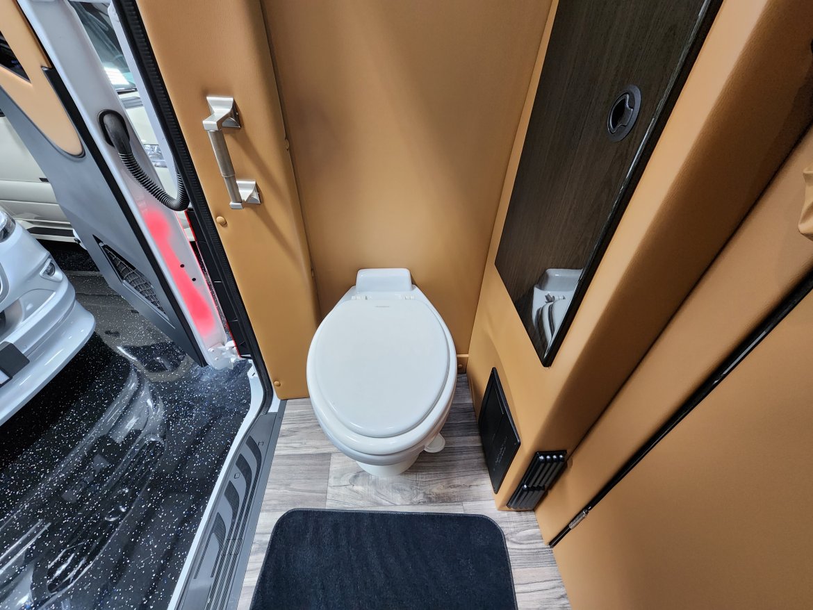 Sprinter for Sale in Houston, TX - Photo 9