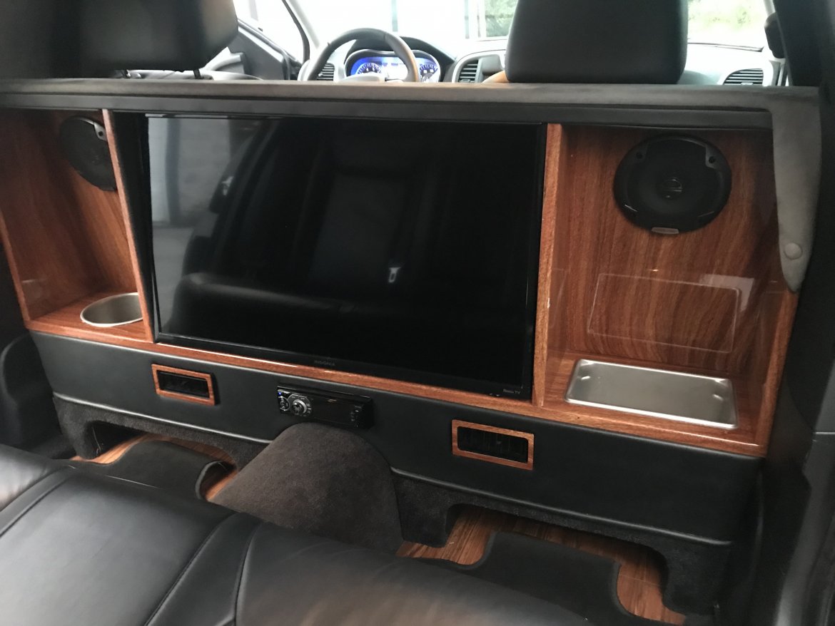 Limousine for Sale in Middletown, PA - Photo 4