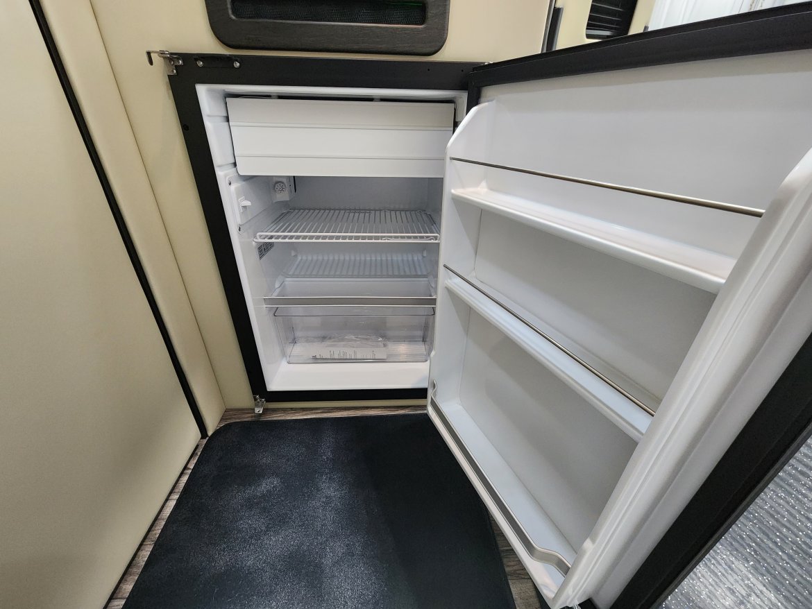 Sprinter for Sale in Houston, TX - Photo 9