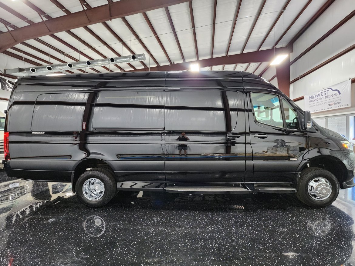 Sprinter for Sale in Houston, TX - Photo 2