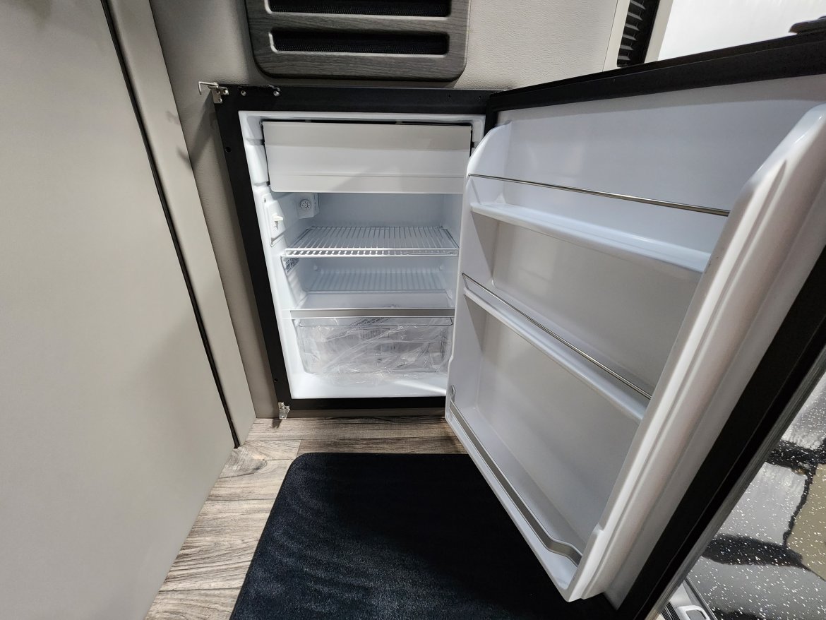 Sprinter for Sale in Houston, TX - Photo 10