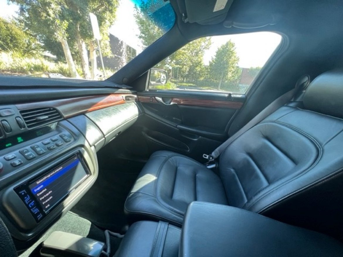 Limousine for Sale in Newport Beach, CA - Photo 4