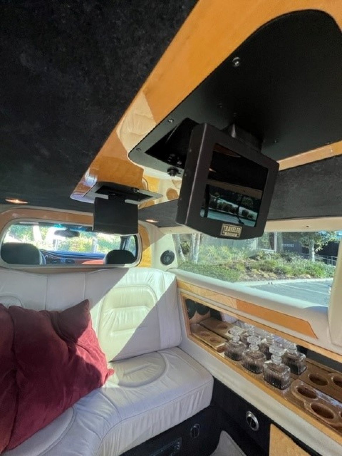 Limousine for Sale in Newport Beach, CA - Photo 10