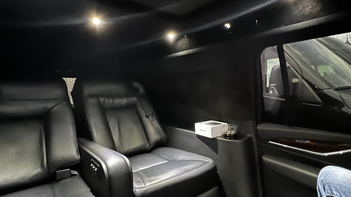 CEO SUV Mobile Office for Sale in Anaheim, CA - Photo 6