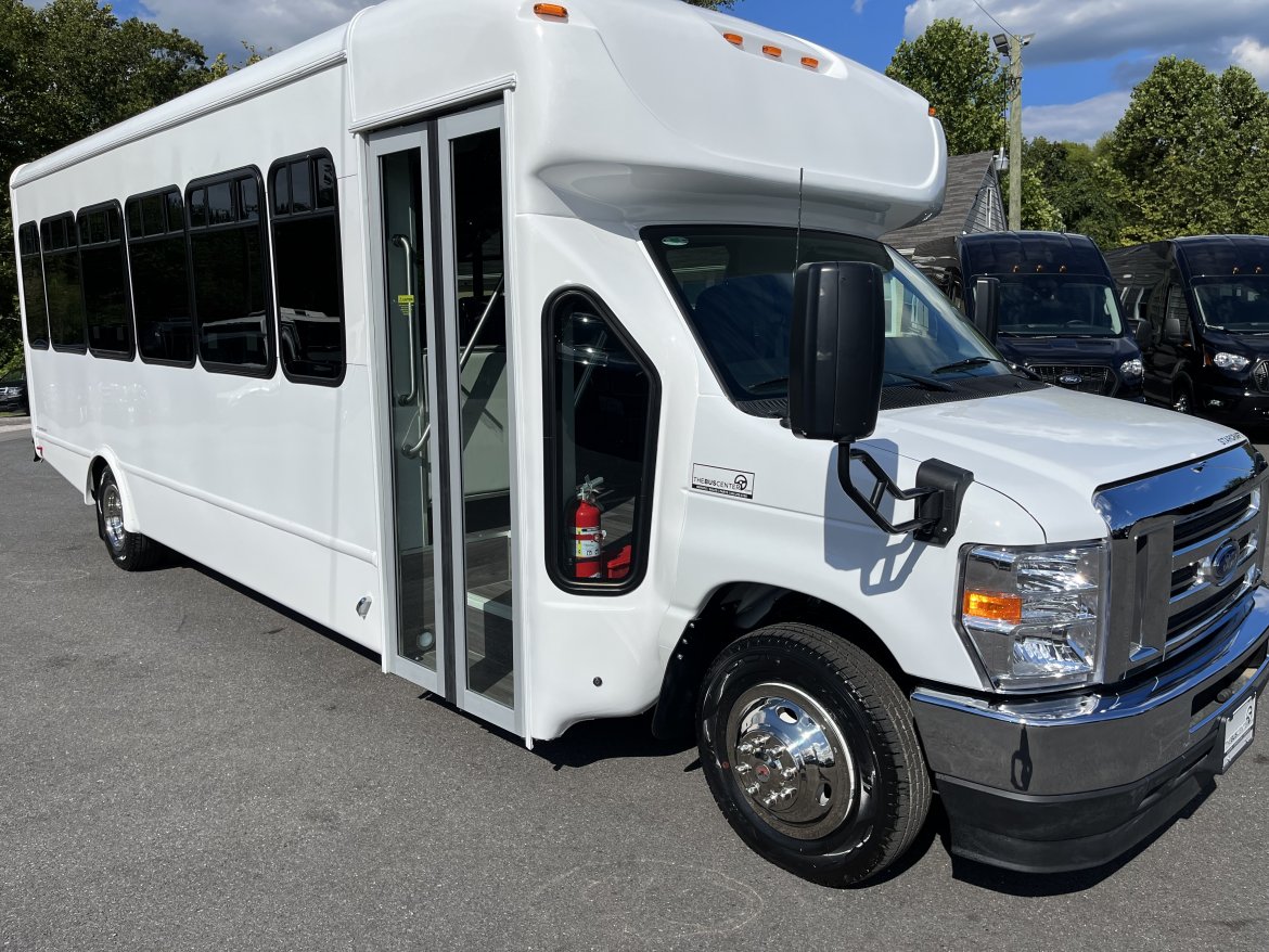 Executive Shuttle for sale: 2024 Ford E 450 by Starcraft