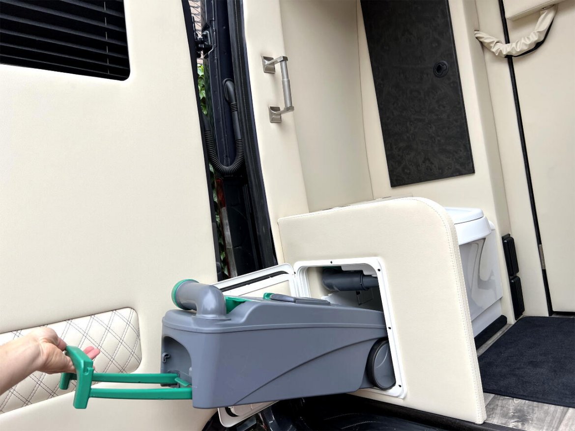 Sprinter for Sale in Elkhart, IN - Photo 39