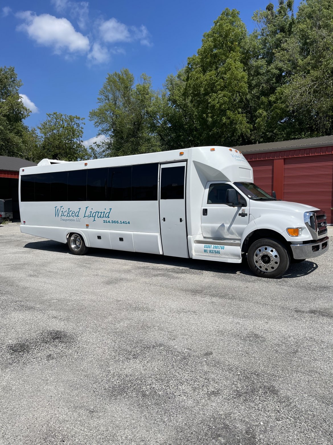 Limo Bus for sale: 2008 Ford F650 35&quot; by Tiffany