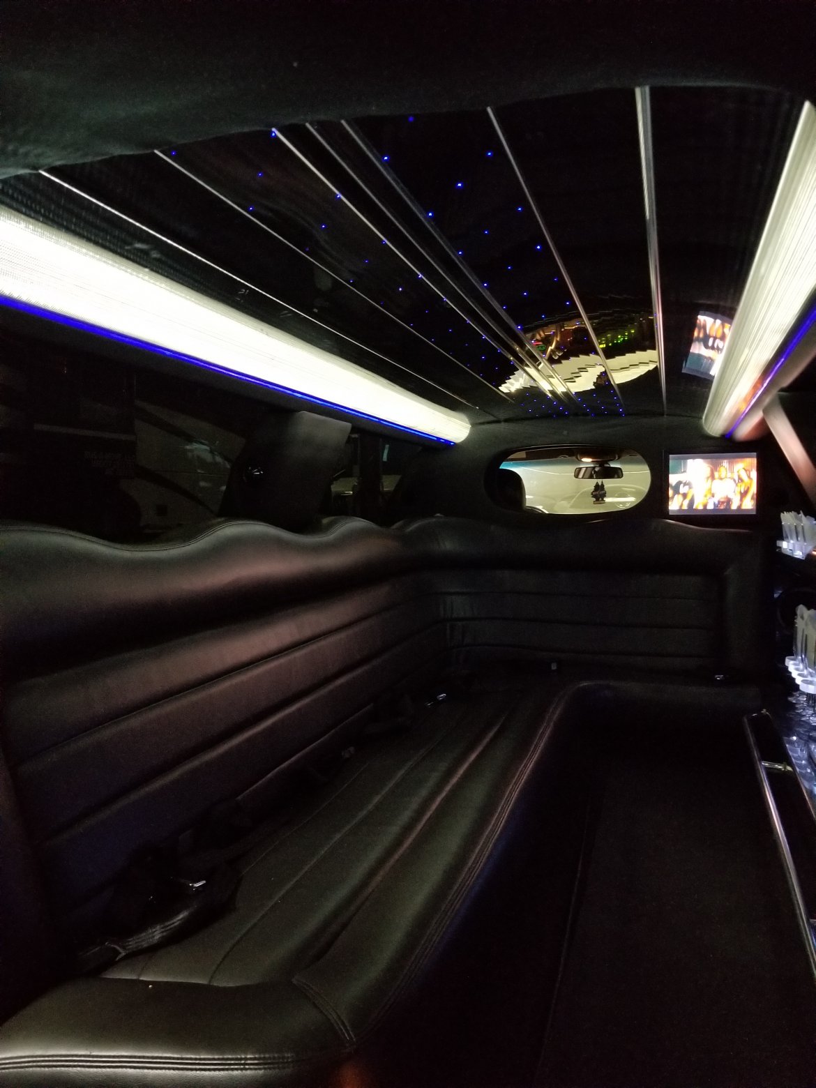 Photo of Limousine for sale: 2008 Lincoln  Towncar 120&quot; by Tiffany coachworks